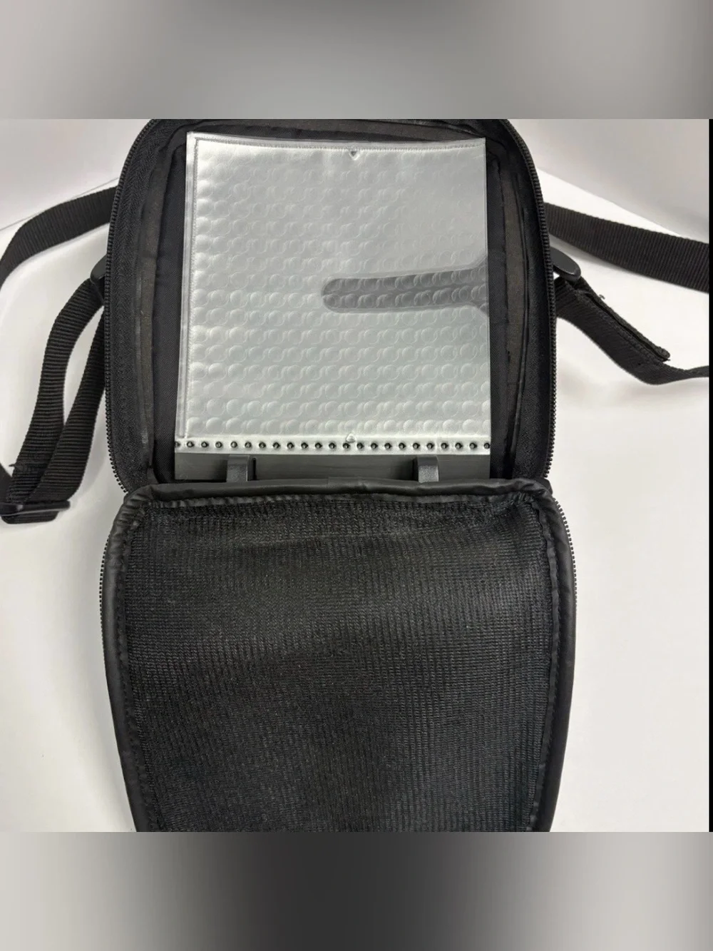 SONY - CD Projects, Model A Black CD Player Carry Case